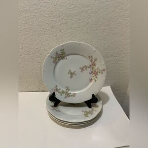 4 dinner plates floral by VICTORIA (AUSTRIA) 9 7/8”